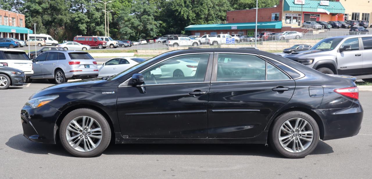 Toyota Camry Hybrid SE 2015