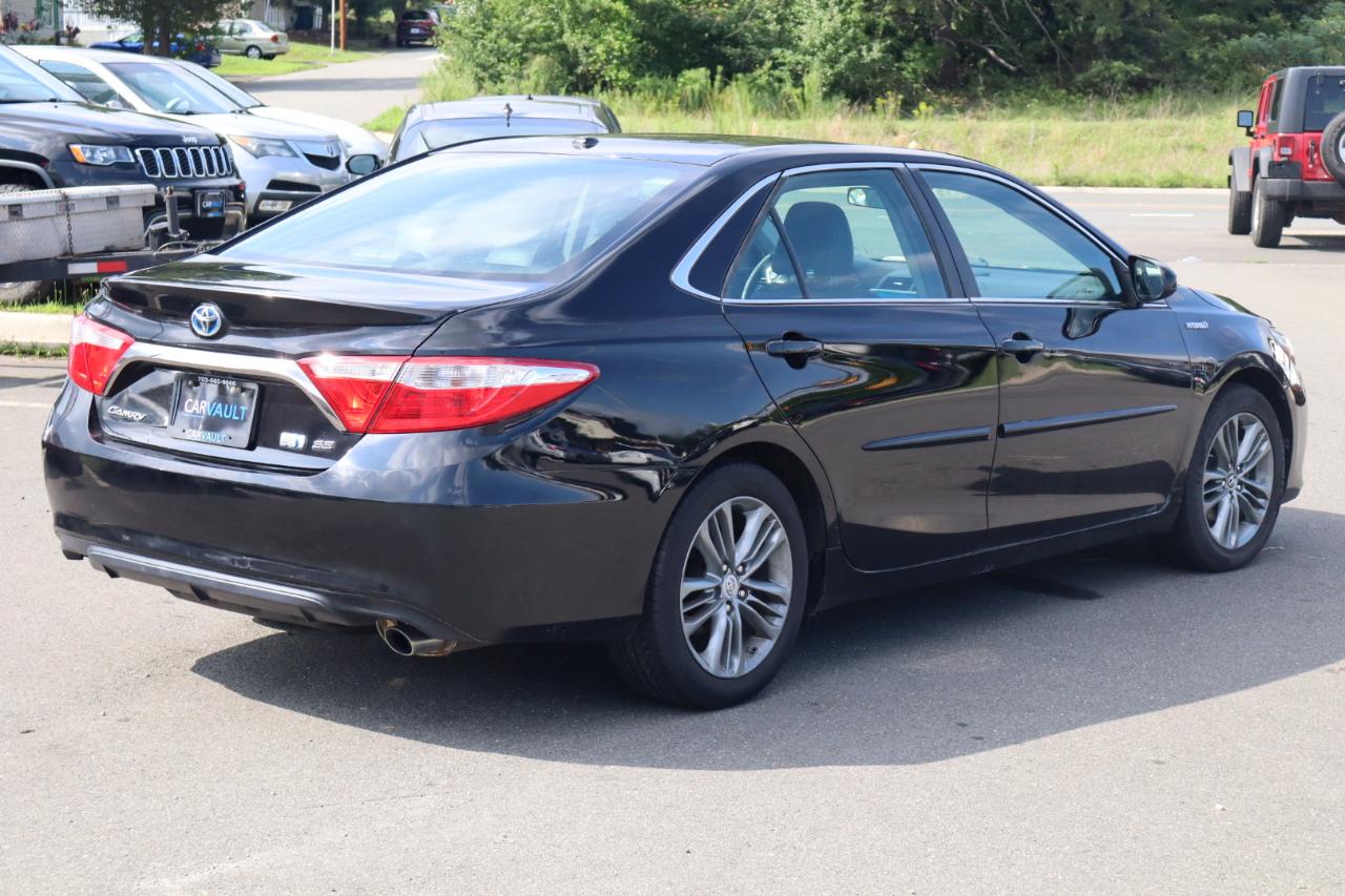 Toyota Camry Hybrid SE 2015
