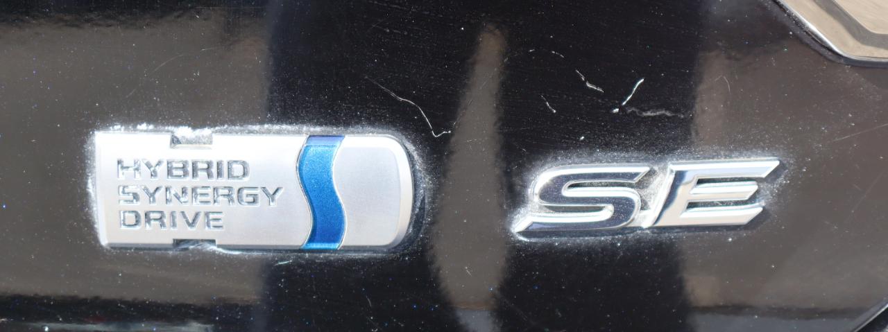 Toyota Camry Hybrid SE 2015