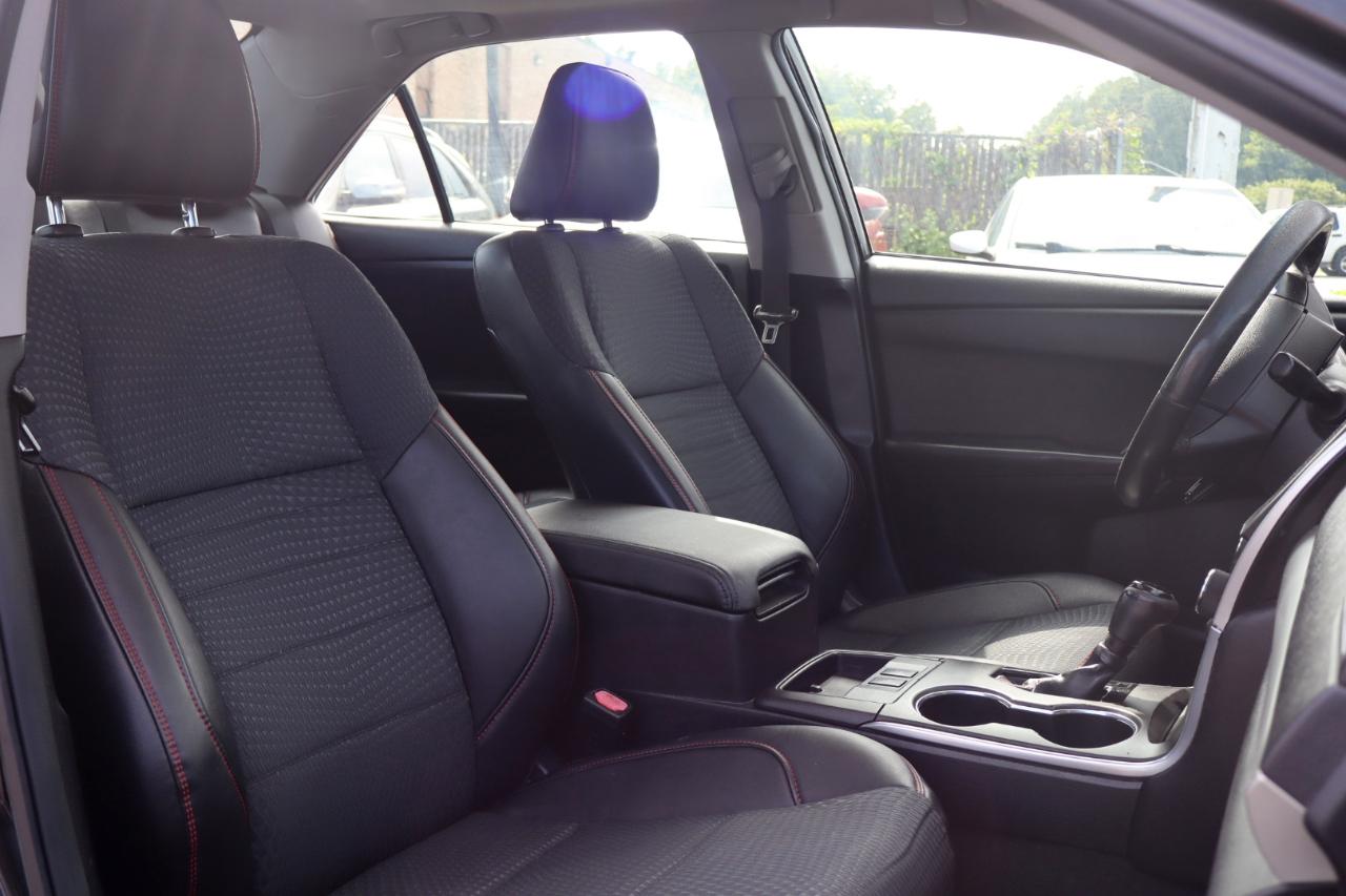 Toyota Camry Hybrid SE 2015