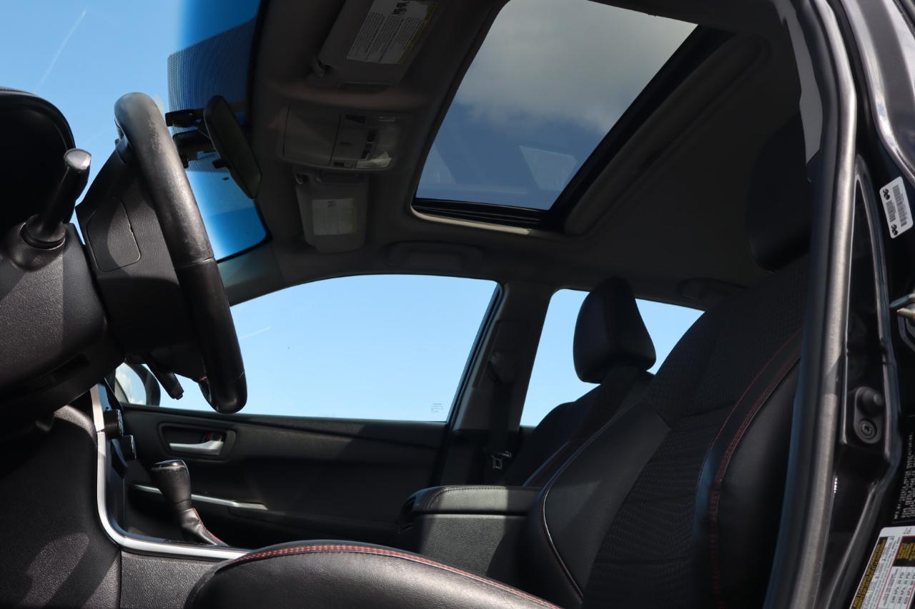 Toyota Camry Hybrid SE 2015