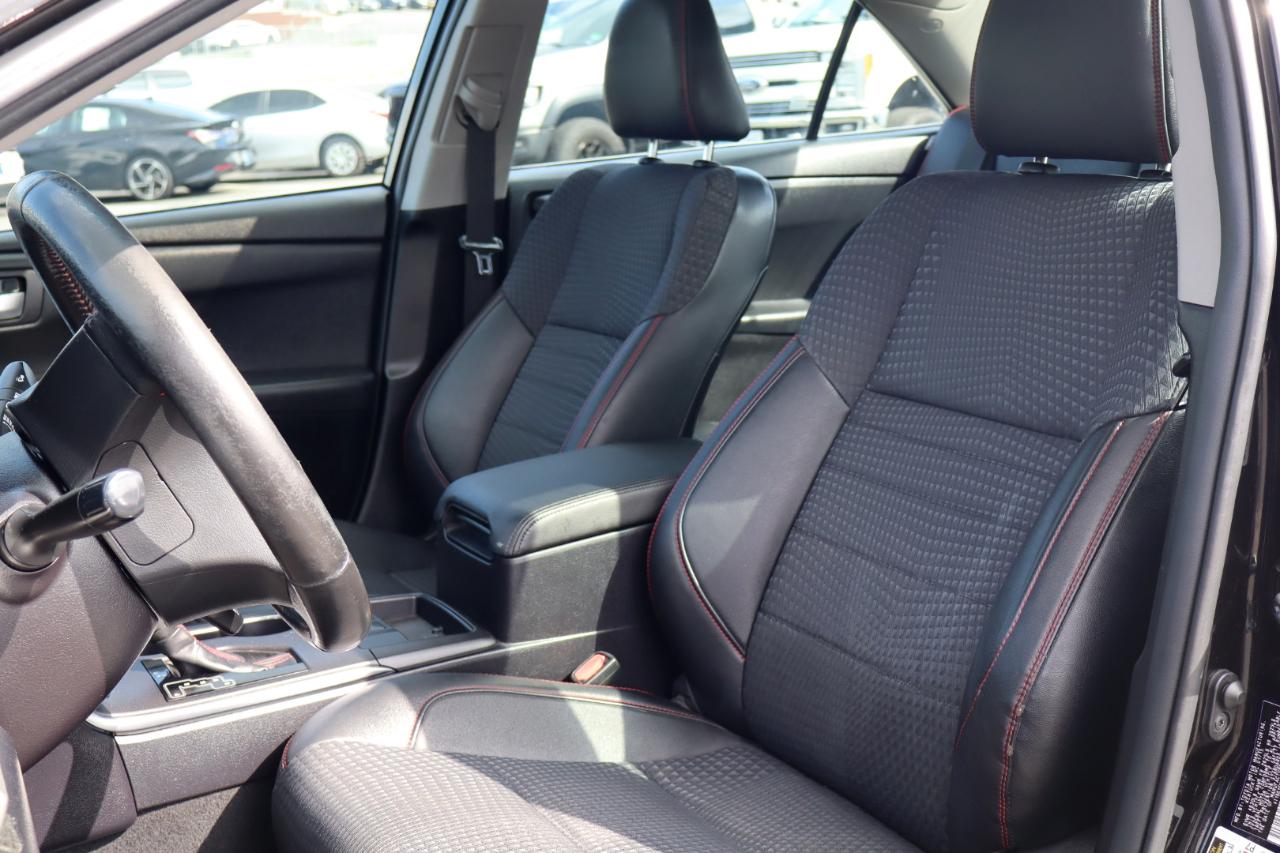 Toyota Camry Hybrid SE 2015