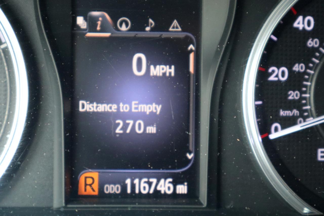 Toyota Camry Hybrid SE 2015