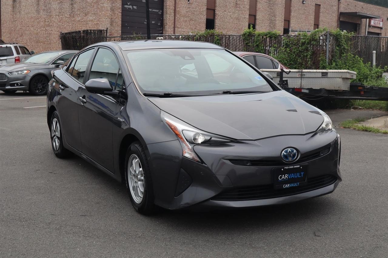 Toyota Prius Two Eco 2017