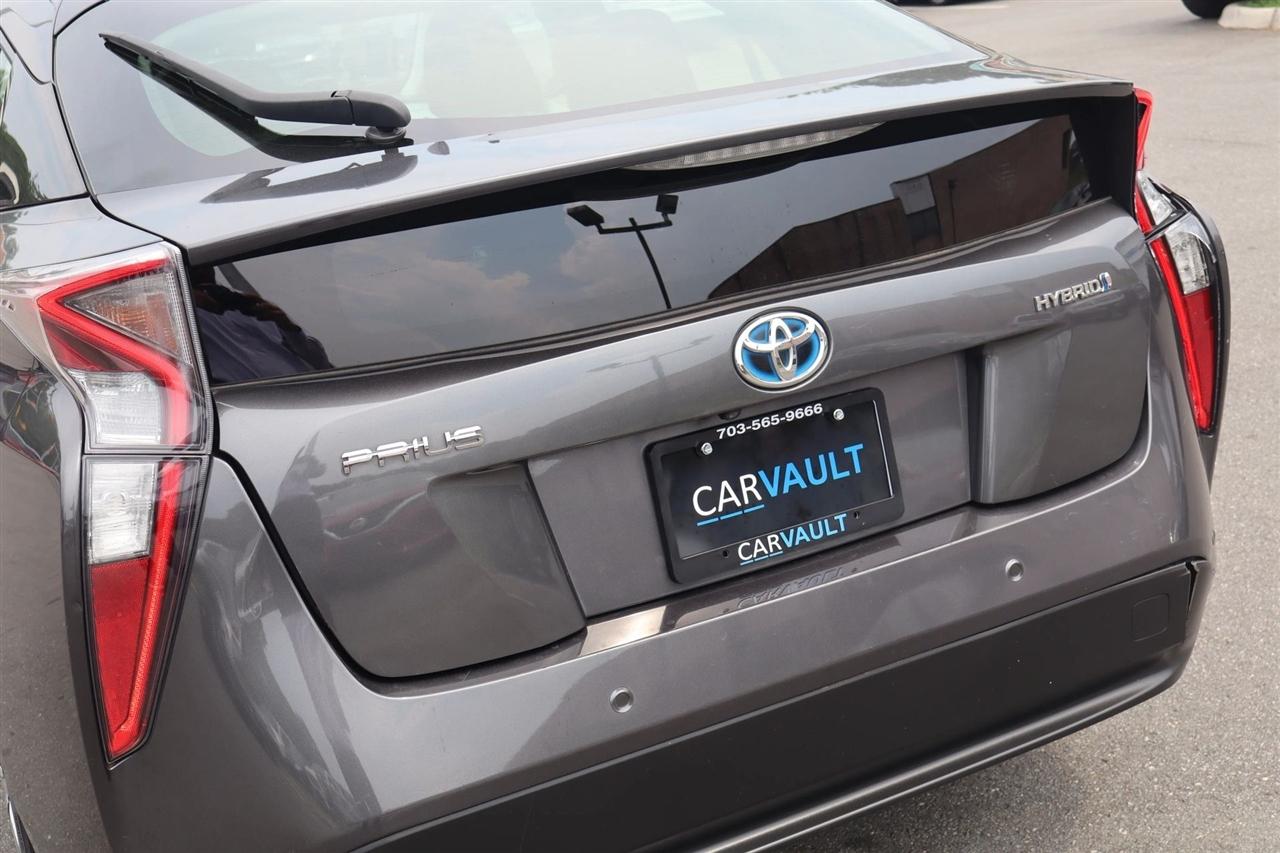 Toyota Prius Two Eco 2017