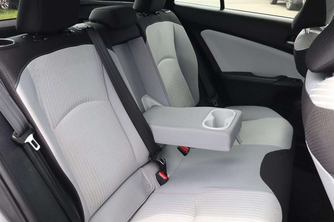 Toyota Prius Two Eco 2017