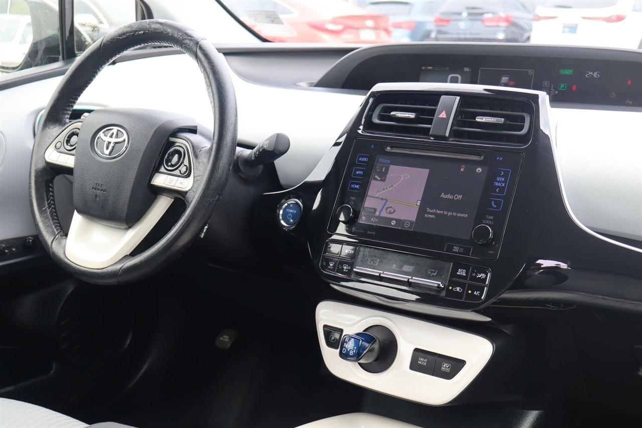 Toyota Prius Two Eco 2017