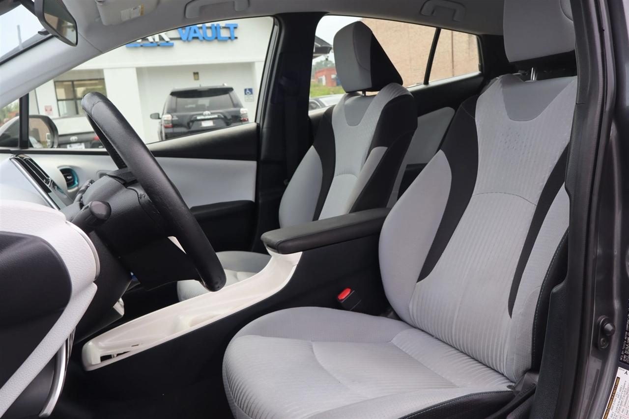 Toyota Prius Two Eco 2017