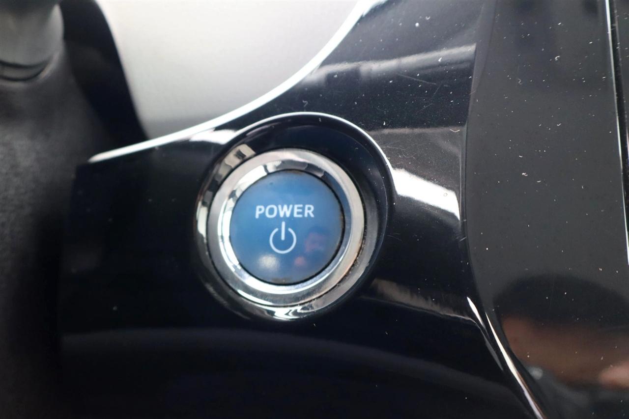 Toyota Prius Two Eco 2017