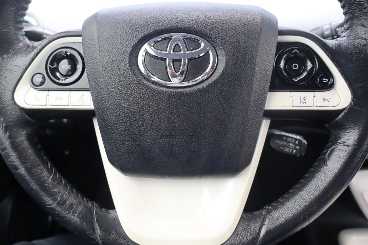 Toyota Prius Two Eco 2017