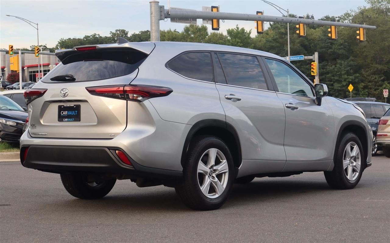 2025 Toyota Highlander LE - Photo 7