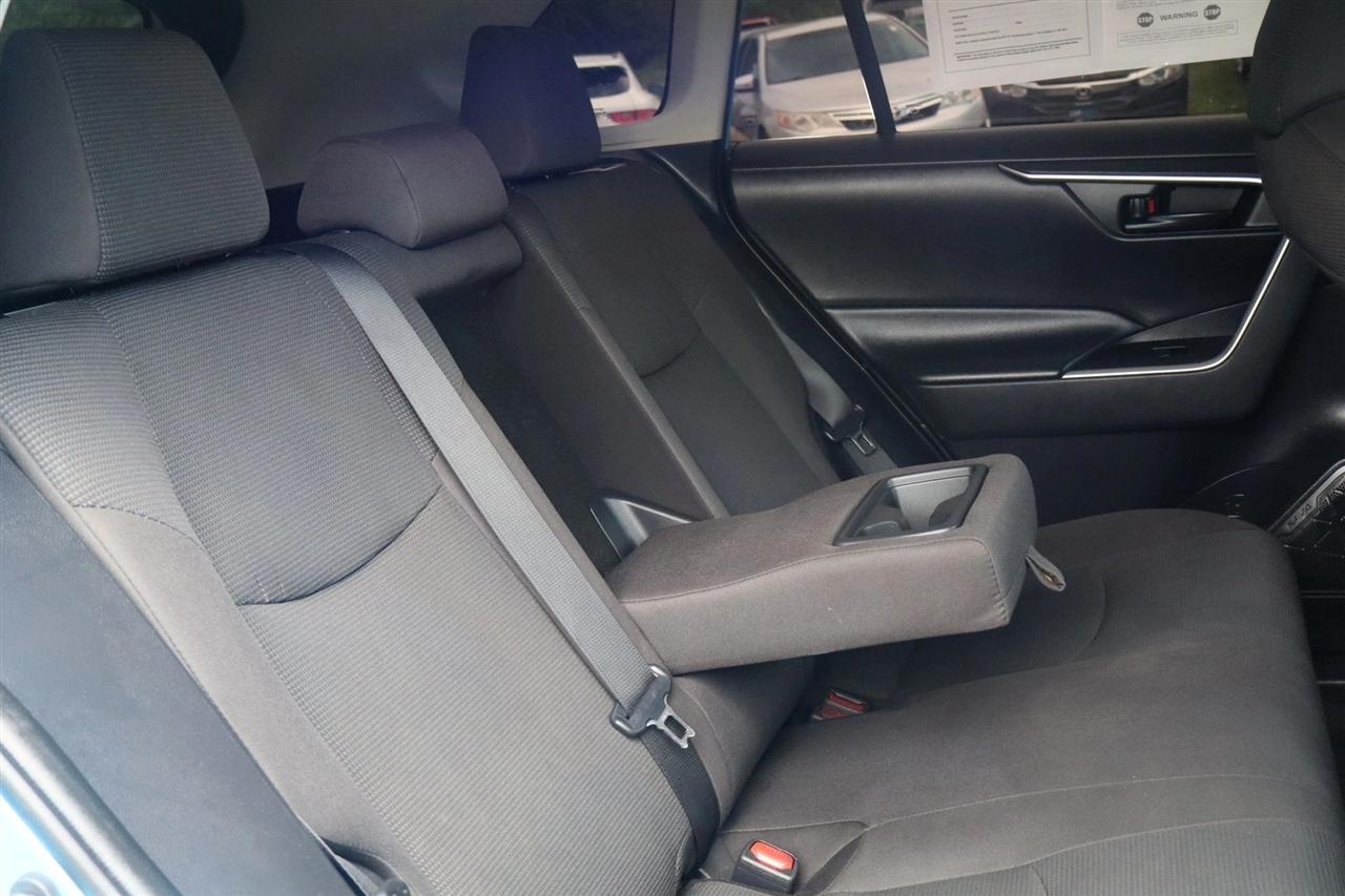 Toyota RAV4 LE 2020