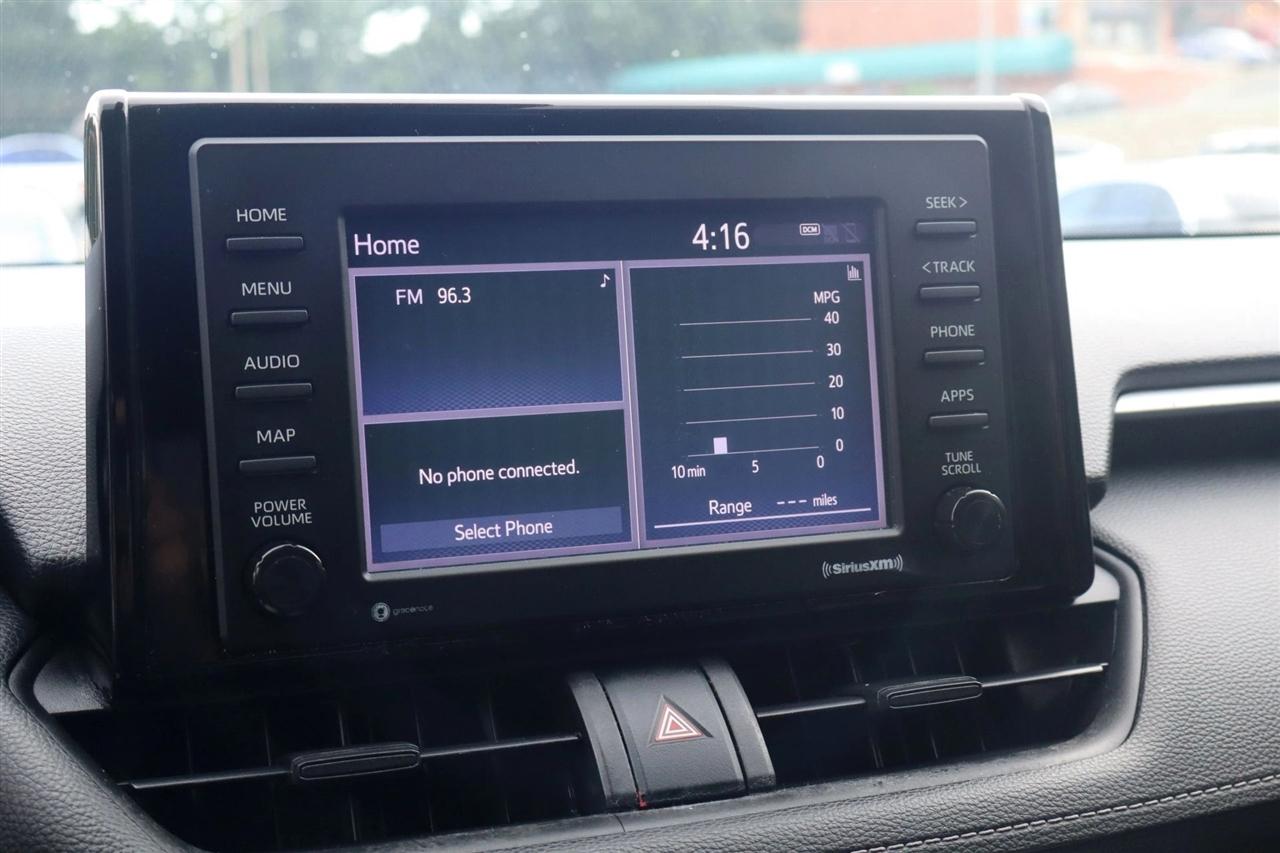 Toyota RAV4 LE 2020