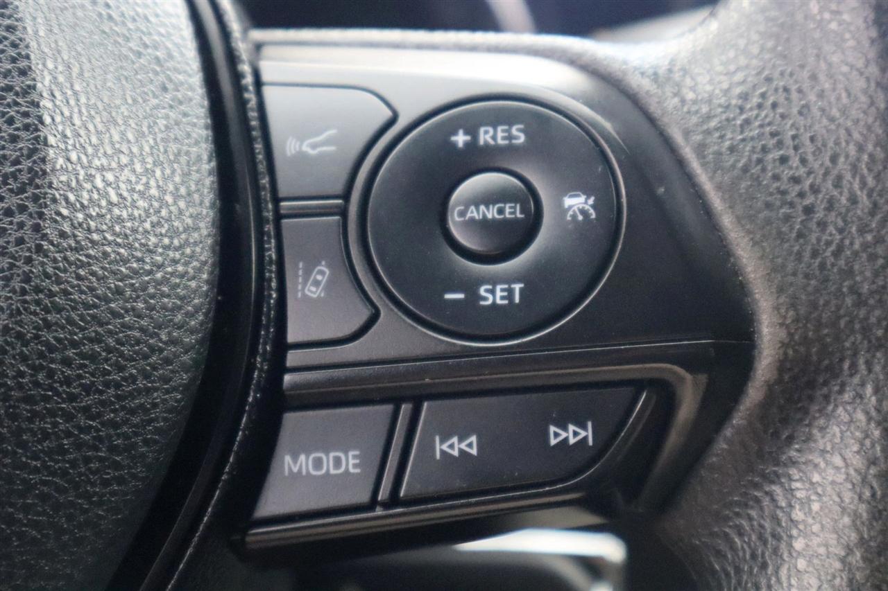 Toyota RAV4 LE 2020