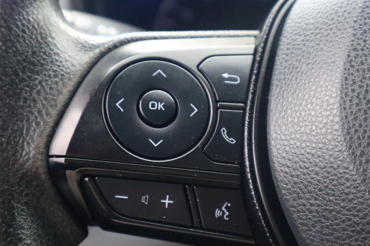 Toyota RAV4 LE 2020