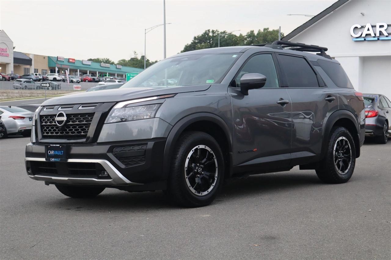 Nissan Pathfinder SV 4WD 2023