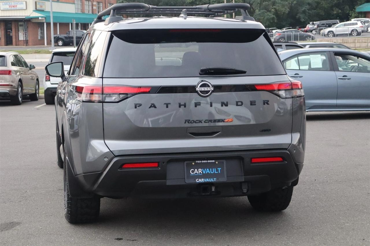 Nissan Pathfinder SV 4WD 2023