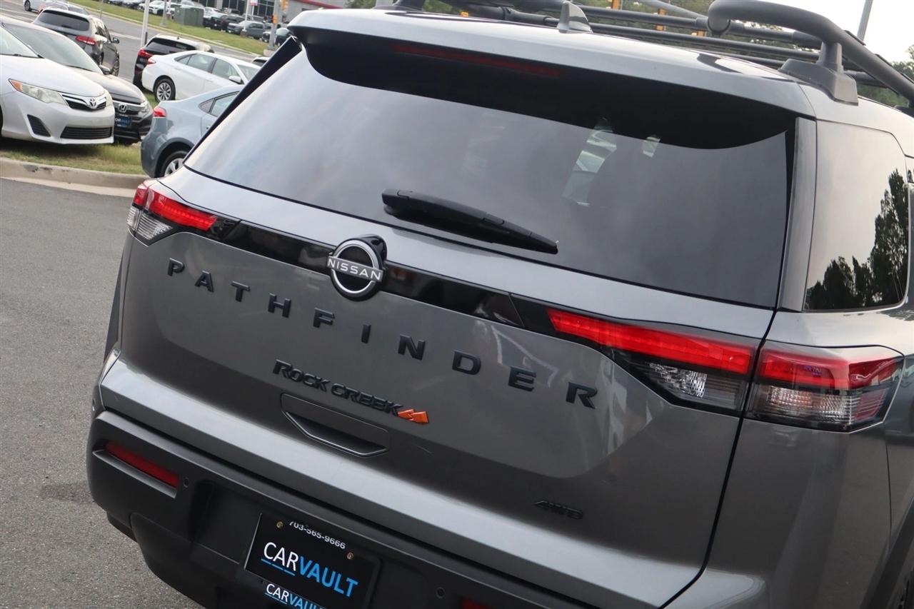 Nissan Pathfinder SV 4WD 2023