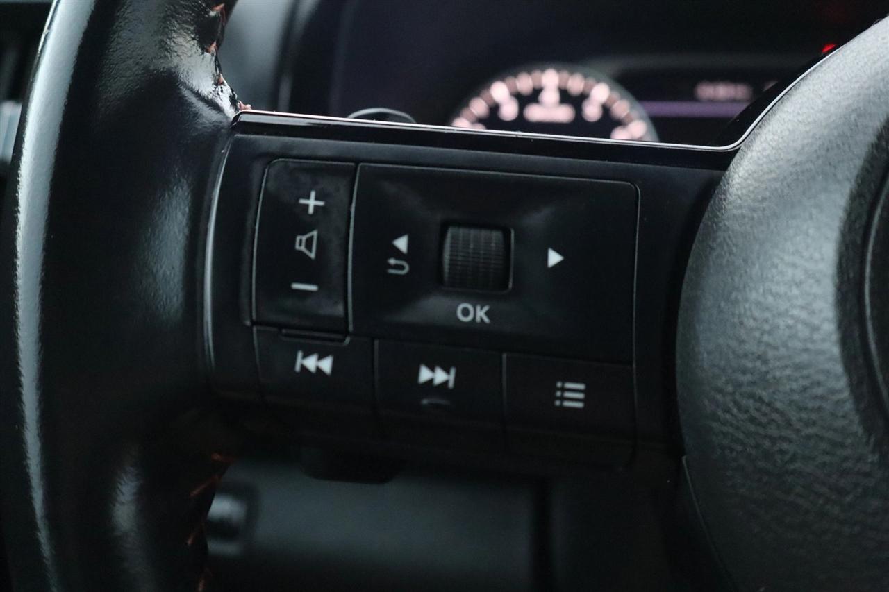 Nissan Pathfinder SV 4WD 2023