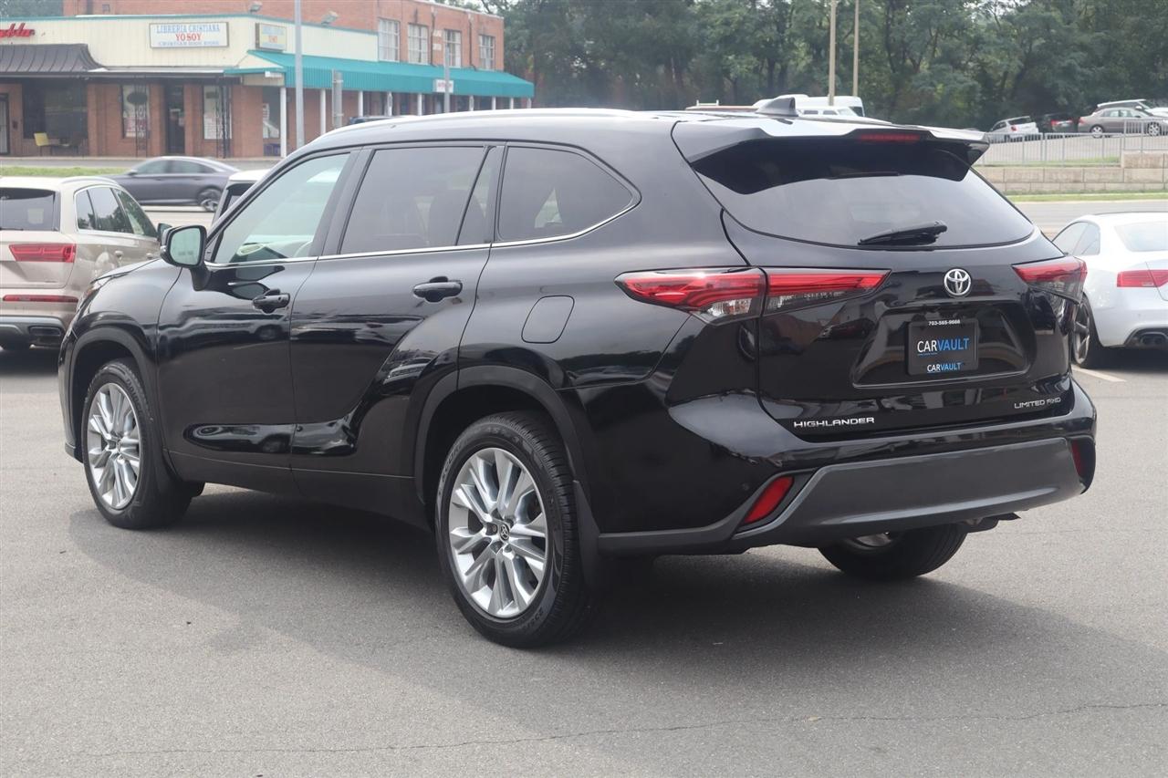 Toyota Highlander Limited AWD V6 2021