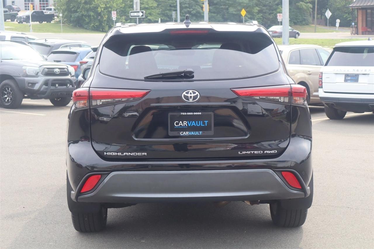 Toyota Highlander Limited AWD V6 2021