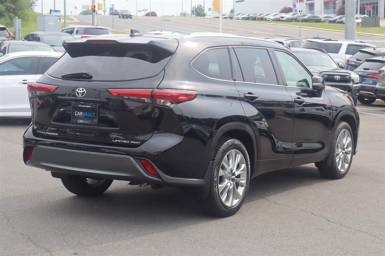 Toyota Highlander Limited AWD V6 2021
