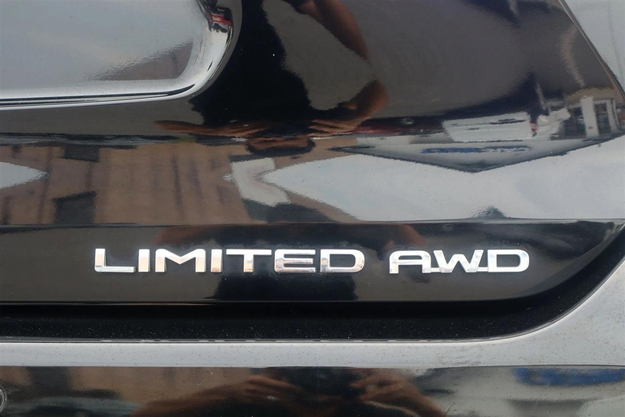 Toyota Highlander Limited AWD V6 2021