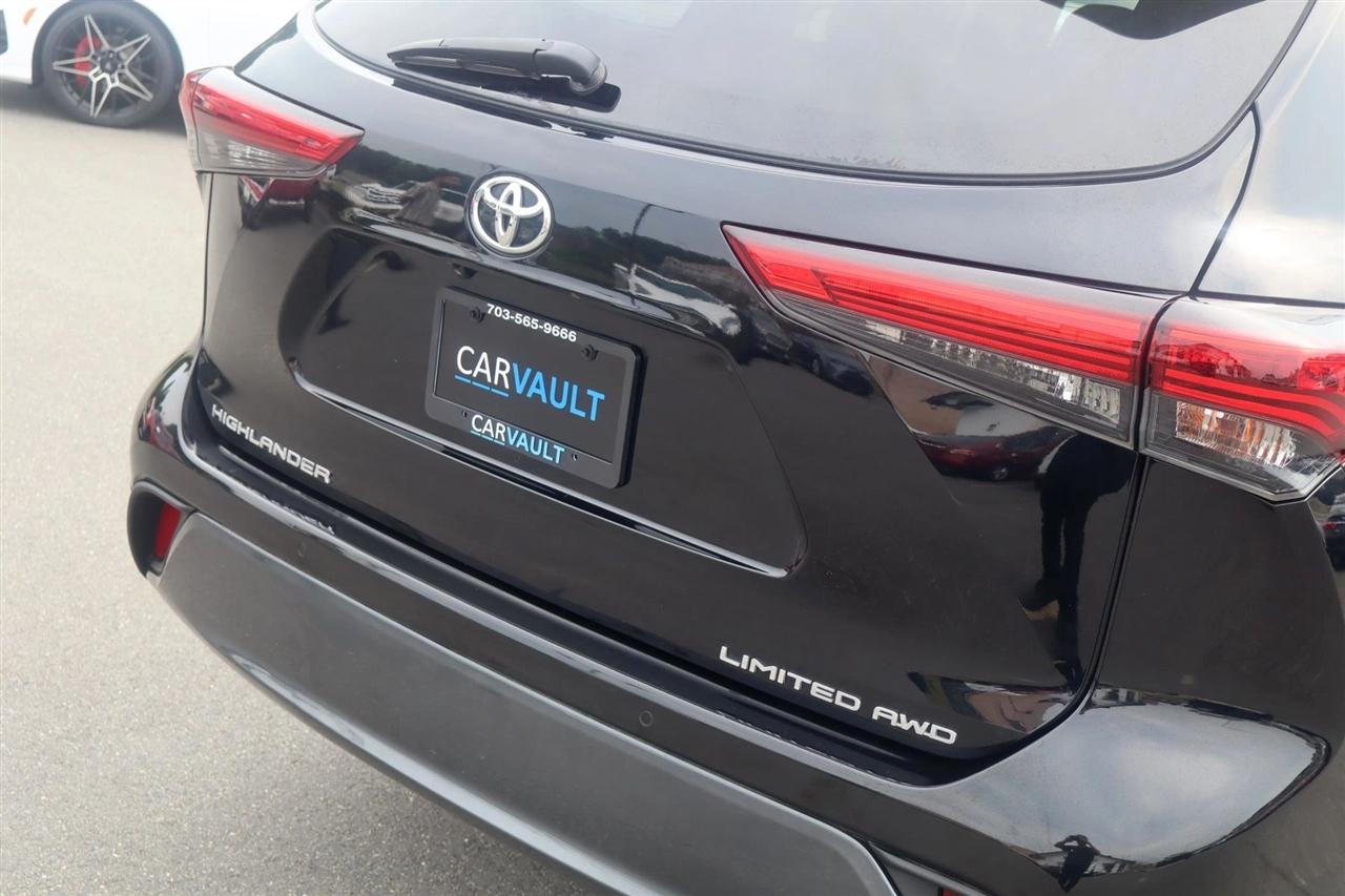 Toyota Highlander Limited AWD V6 2021