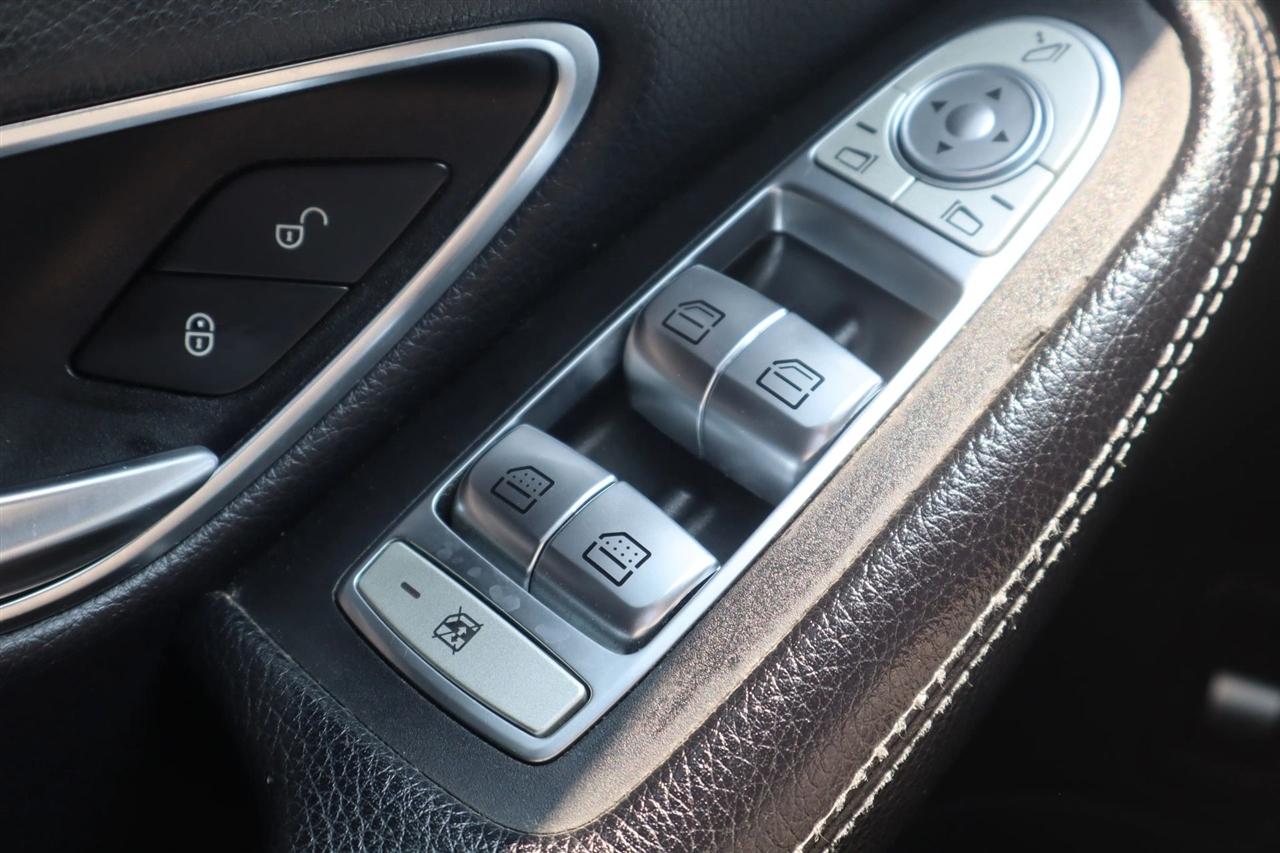 Mercedes-Benz C-Class C300 4MATIC Sedan 2018