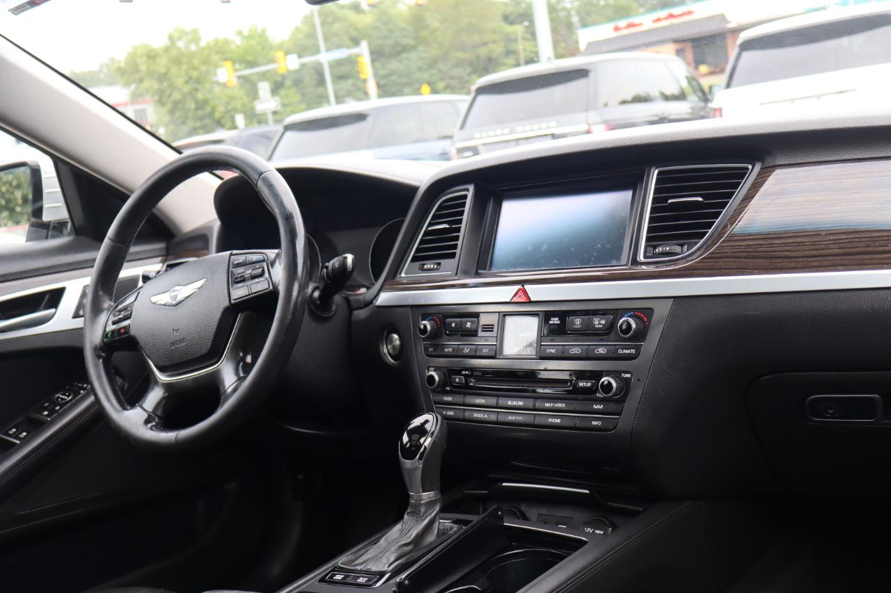 Hyundai Genesis 3.8L V6 4D Sedan AWD 2016