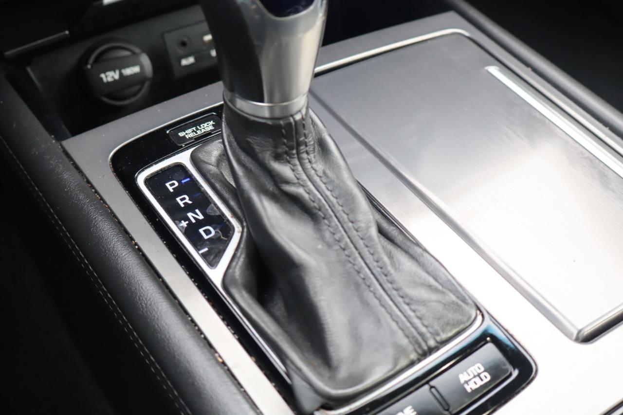 Hyundai Genesis 3.8L V6 4D Sedan AWD 2016
