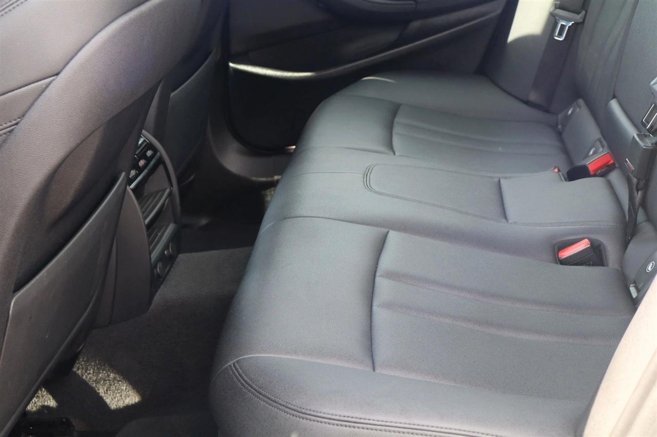BMW 5-Series 530e iPerformance 2019