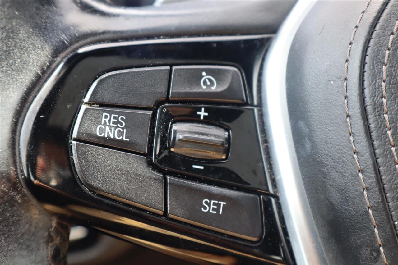 BMW 5-Series 530e iPerformance 2019