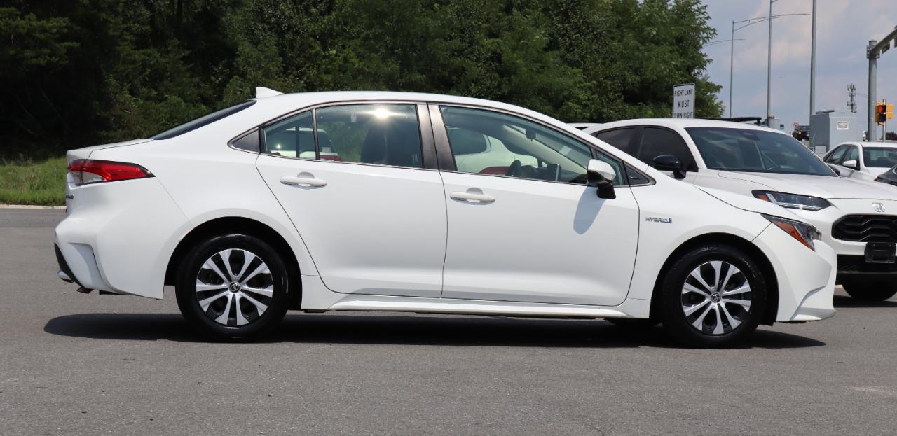 Toyota Corolla LE Hybrid 2021