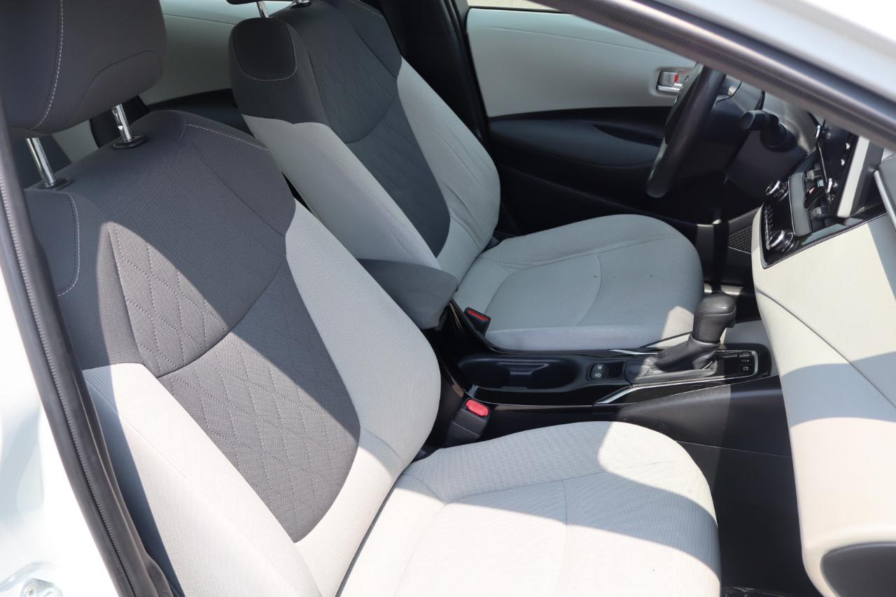 Toyota Corolla LE Hybrid 2021