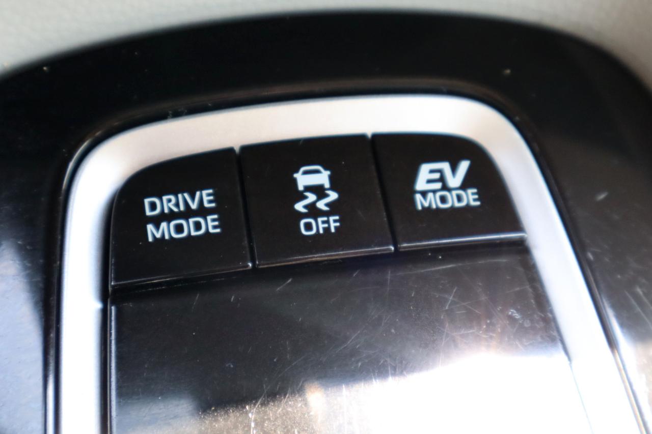 Toyota Corolla LE Hybrid 2021