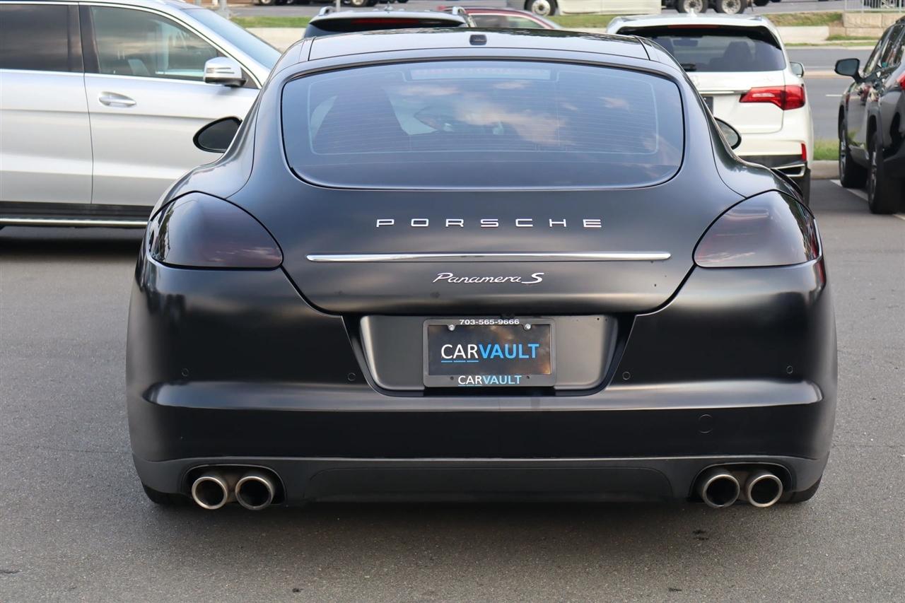 Porsche Panamera S 2012