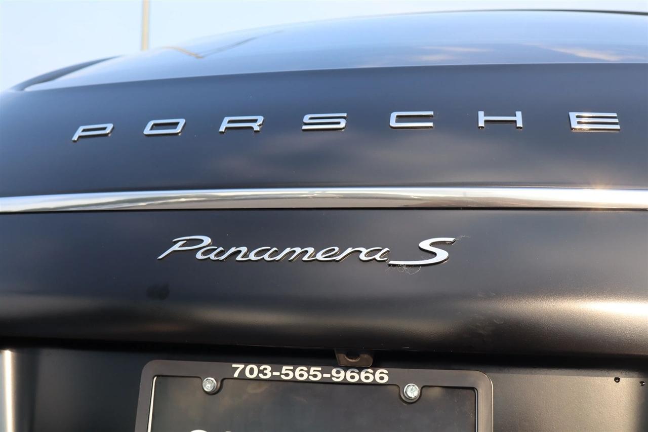 Porsche Panamera S 2012