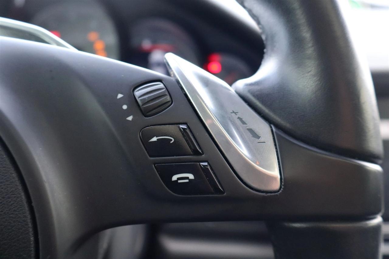 Porsche Panamera S 2012