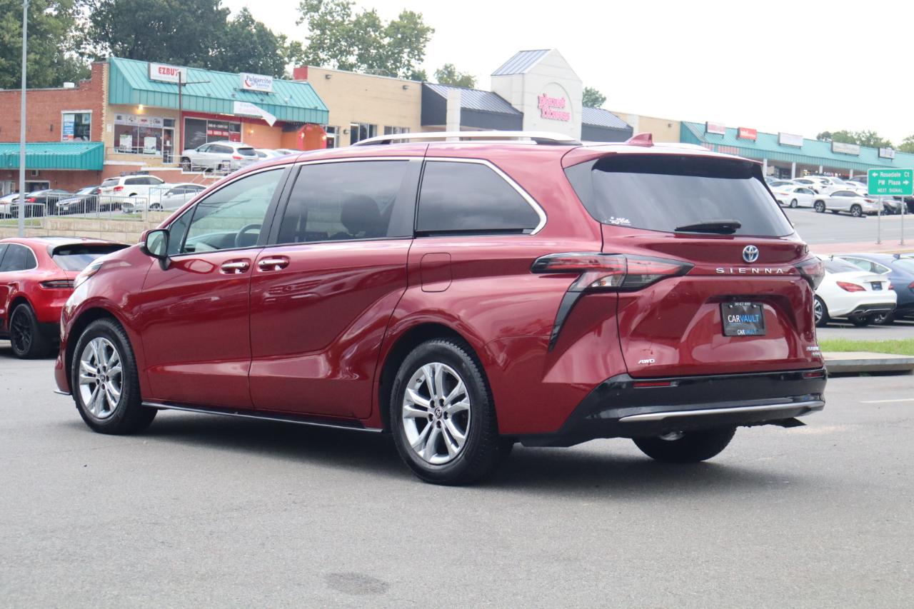Toyota Sienna Platinum 7-Passenger AWD 2022