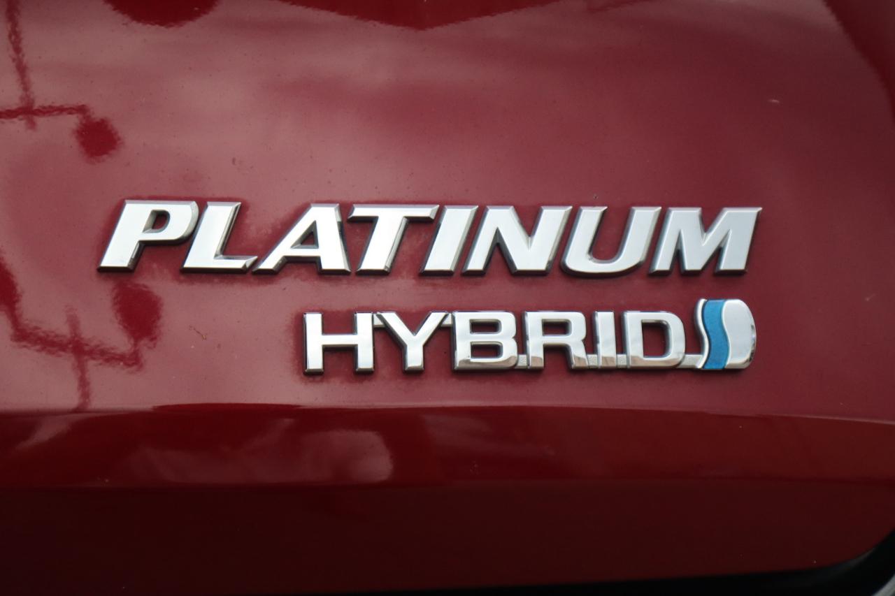 Toyota Sienna Platinum 7-Passenger AWD 2022