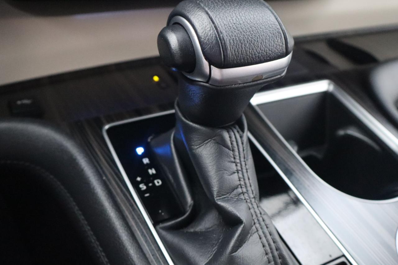 Toyota Sienna Platinum 7-Passenger AWD 2022