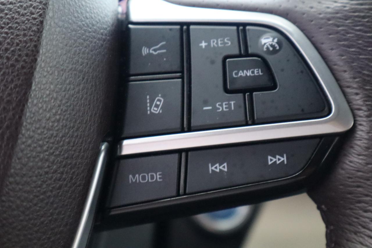Toyota Sienna Platinum 7-Passenger AWD 2022