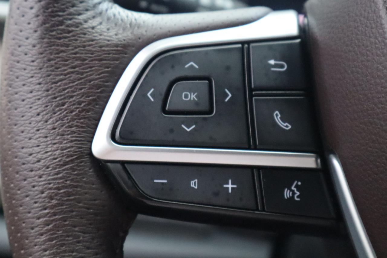 Toyota Sienna Platinum 7-Passenger AWD 2022