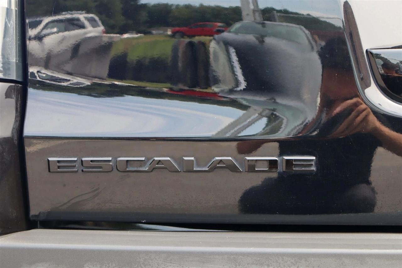 Cadillac Escalade ESV Luxury 4WD 2018