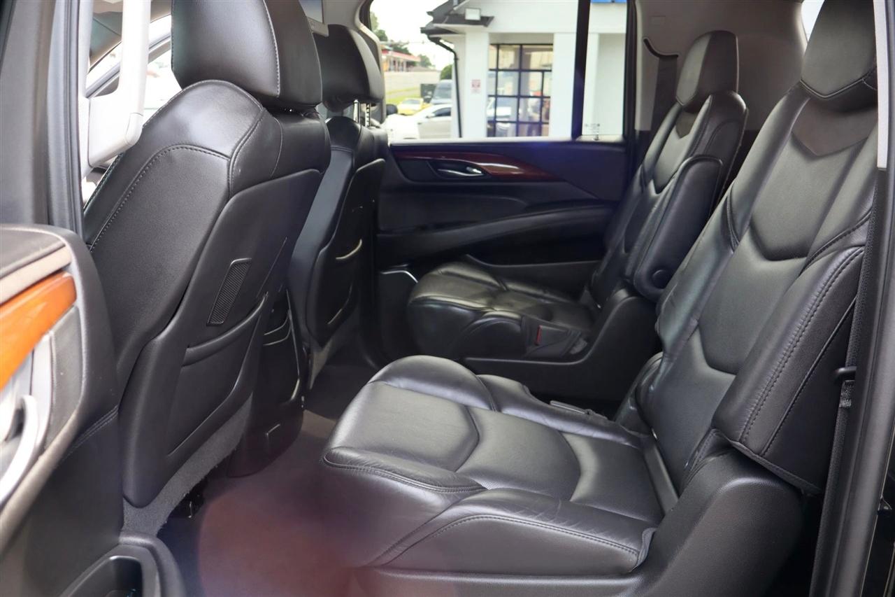 Cadillac Escalade ESV Luxury 4WD 2018