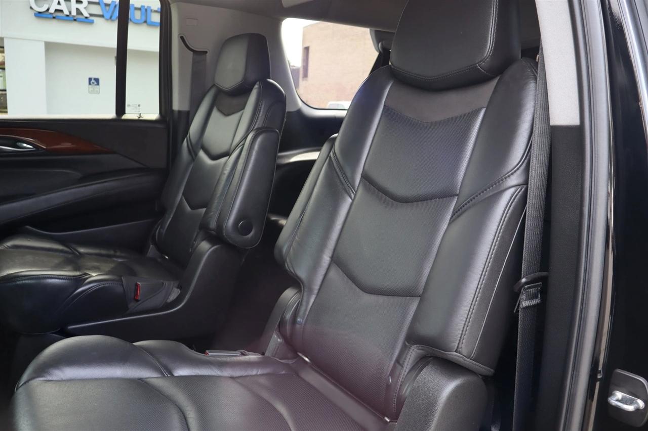 Cadillac Escalade ESV Luxury 4WD 2018