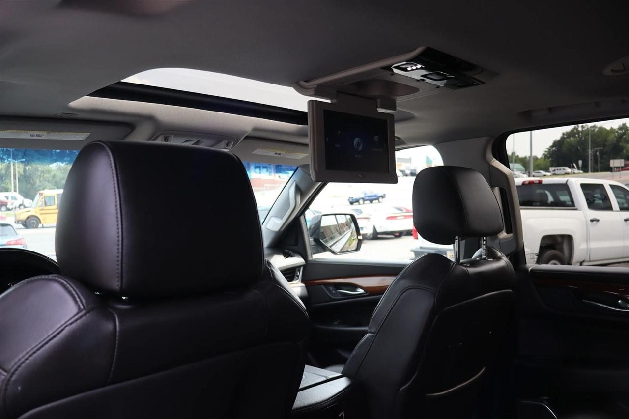Cadillac Escalade ESV Luxury 4WD 2018