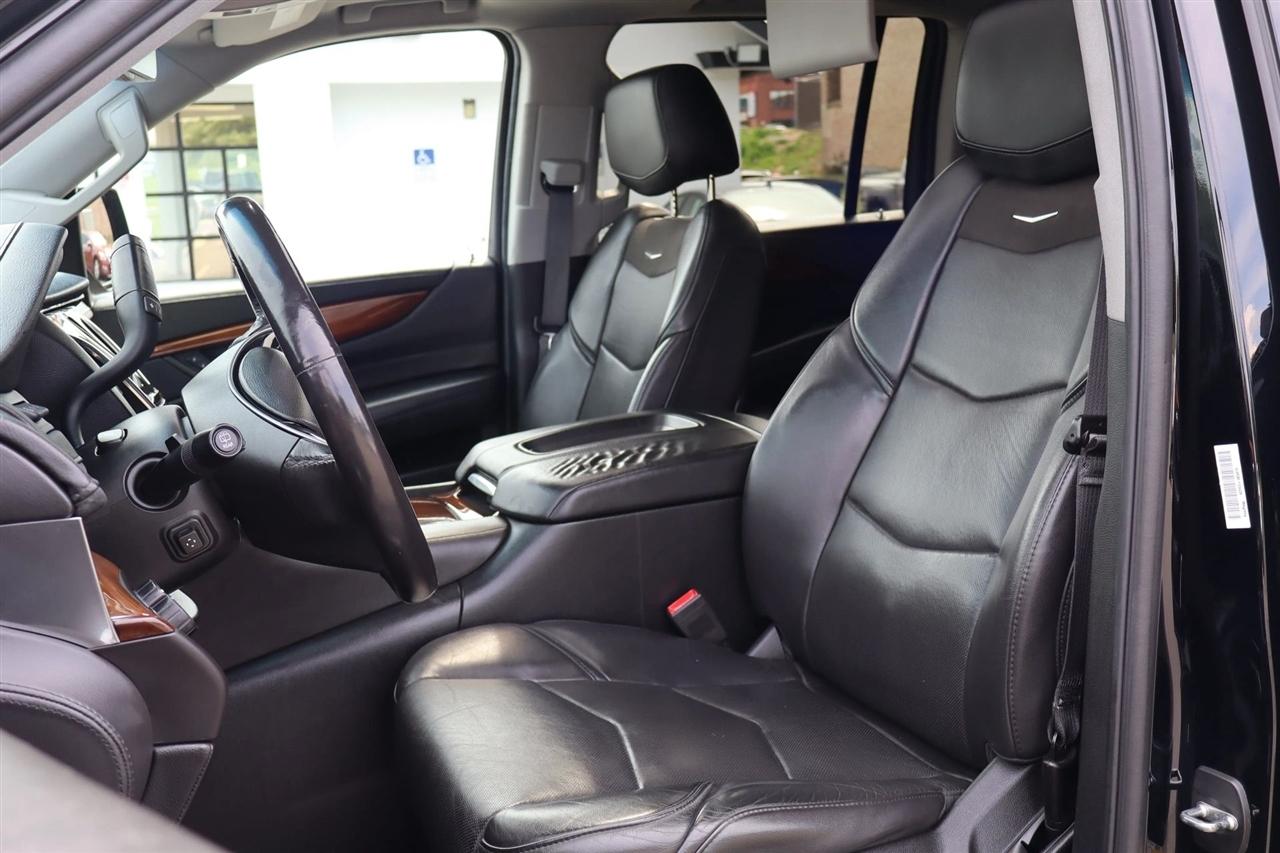 Cadillac Escalade ESV Luxury 4WD 2018