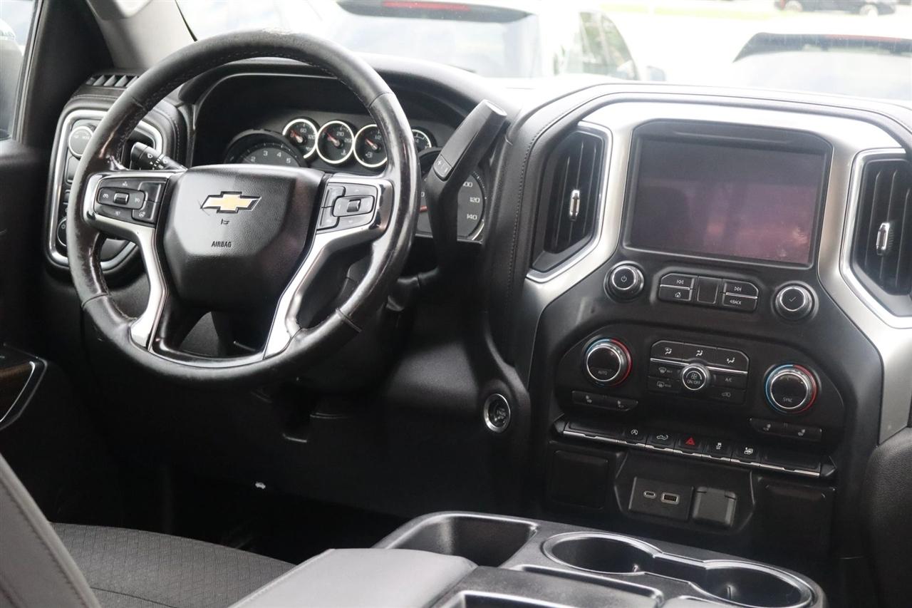 Chevrolet Silverado 1500 LT Crew Cab 2WD 2020